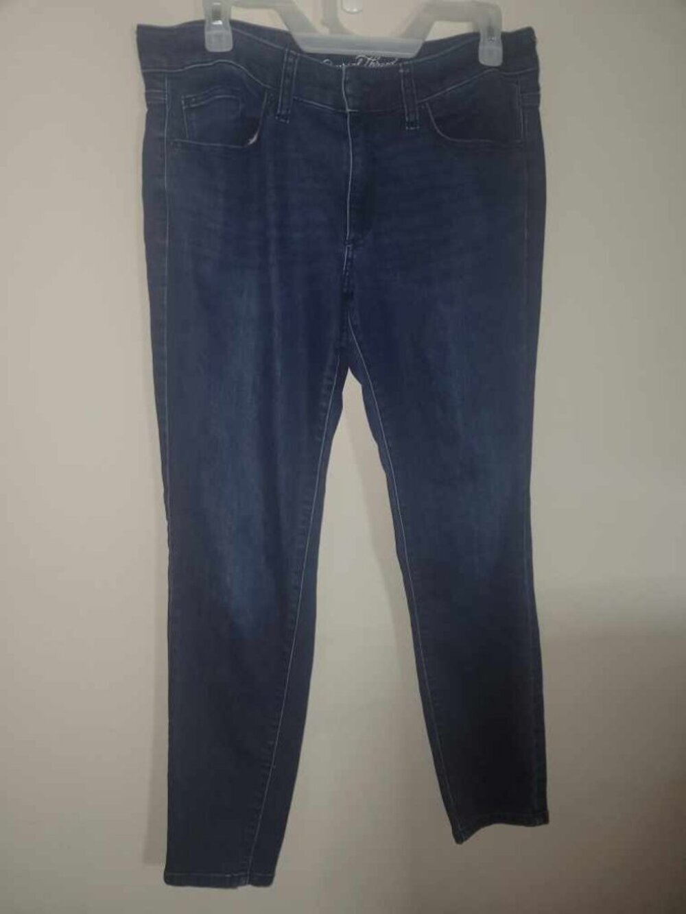 Universal Thread Blue Jeans 8/29S